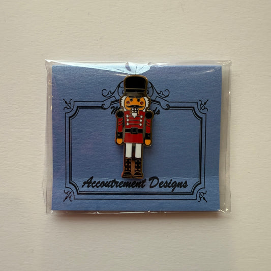 Nutcracker Needleminder