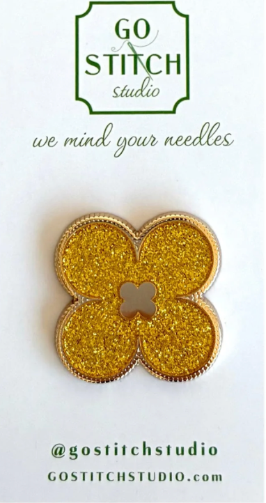 Gold Clover Needleminder