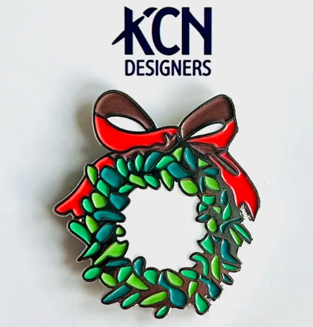 Wreath with Red Bow Needle Minder