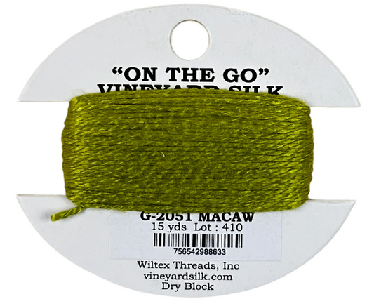 Vineyard Silk Card G-2051 Macaw