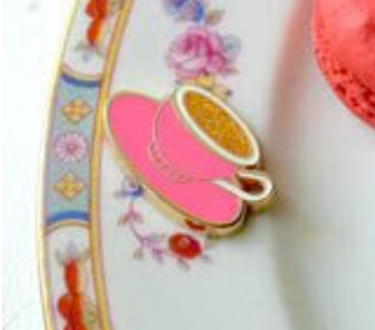 Hot Pink Tea Cup Needle Minder