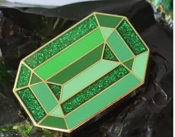 Dresden Green Diamond Needle Minder
