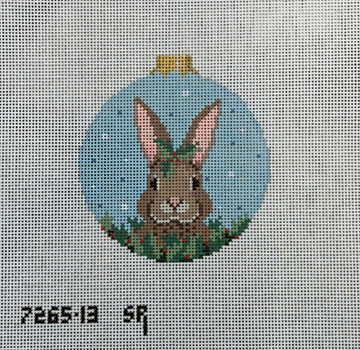 Rabbit in Holly Round 13 mesh (Trunk Show)