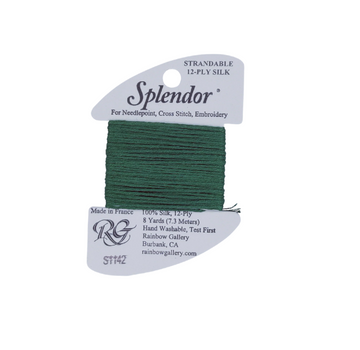 S1142 Dark Christmas Green