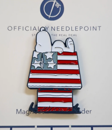 Snoopy on Patriotic Doghouse Needleminder